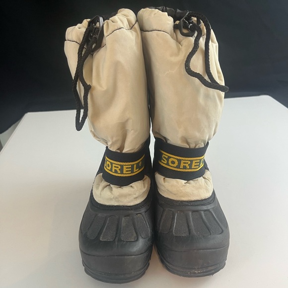 Sorel waterproof boots - Picture 2 of 7